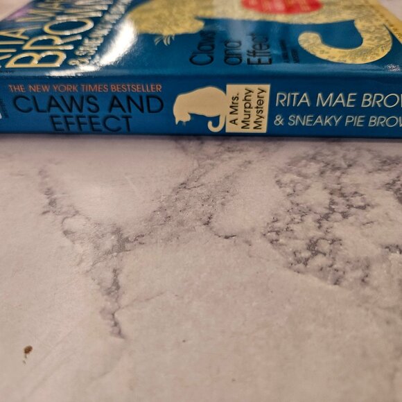 Claws and Effect * Rita Mae Brown, Sneaky Pie Brown * Mrs. Murphy #9 - Picture 3 of 7